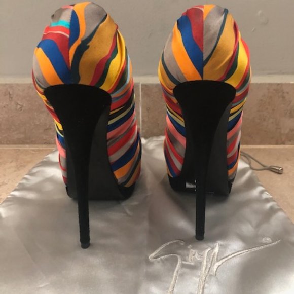 Gisueppe Zanotti Satin Multicolor Peep Toe Pump - Picture 2 of 5